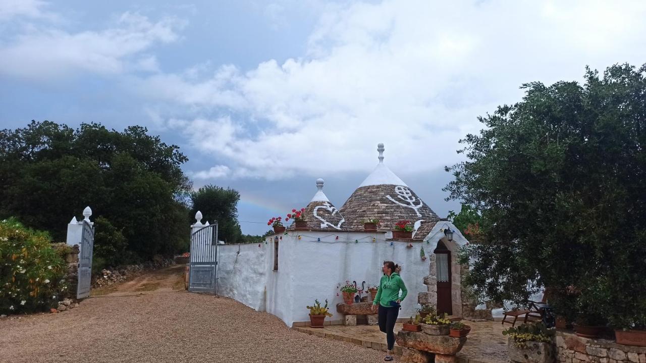 Piccolo Trullo Ostunese Le Jardin De Sophie' Ostuni Exterior photo